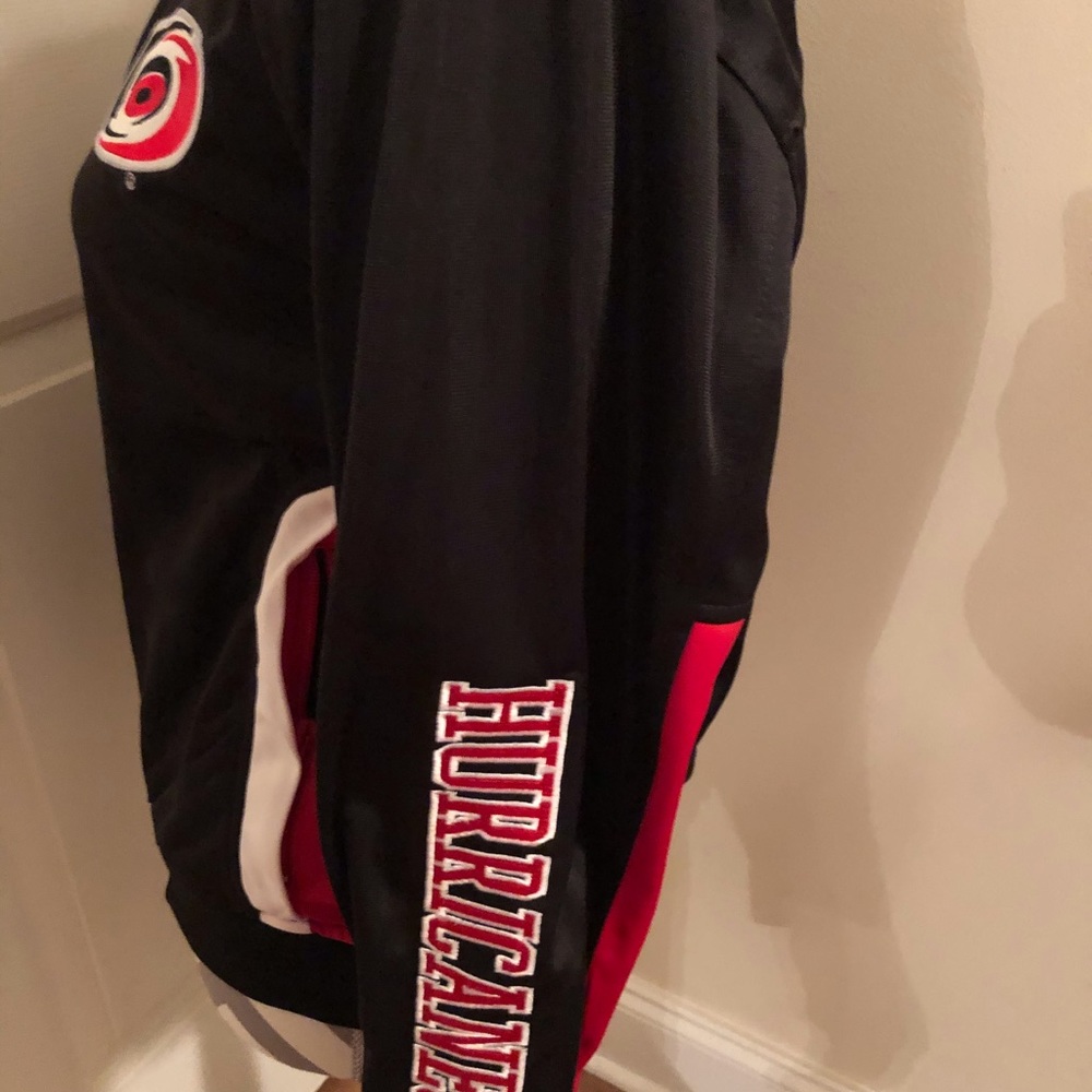 NHL Carolina Hurricanes Jacket Women’s S/Y L/XL - Picture 4 of 6